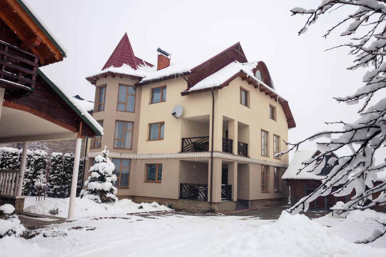 Панська Садиба Микуличин Экстерьер фото